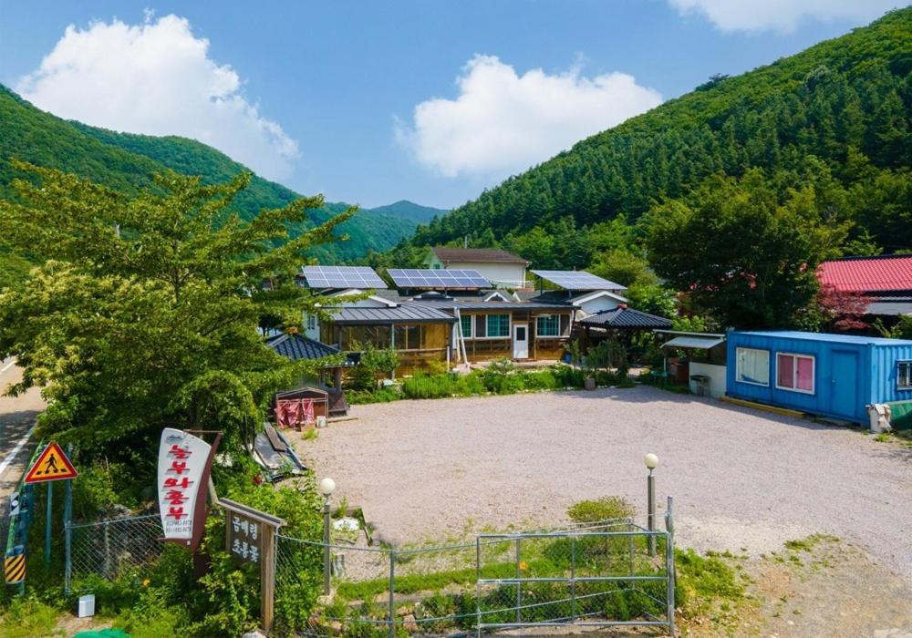 Nolbu And Heungbu Pension Inje ภายนอก รูปภาพ